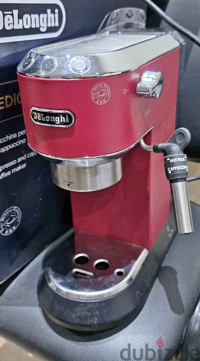 Delongi Dedica 685-R