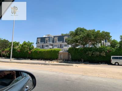 شقة للبيع الأندلس 1   تاني نمره من أمام Mountain View و Katameya Dunes مباشرة