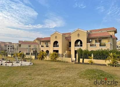 Villa for sale, ready for immediate handover, in a prime location featuring a north-facing view and overlooking green spaces.