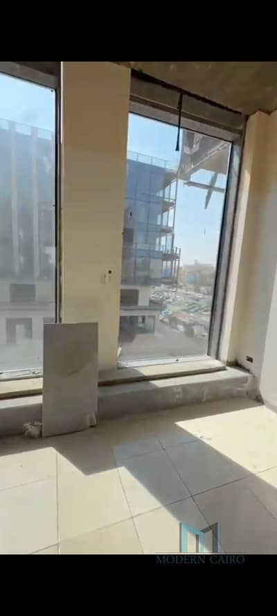With only a 10% down payment, own your office on the northern ninetieth and receive it immediately | 47m² with 8 years installment