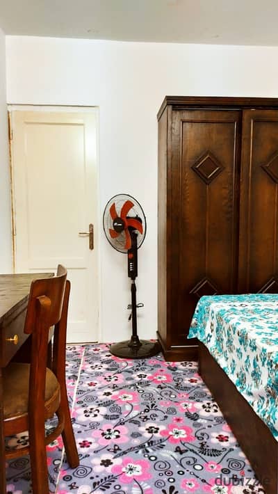 Furnished room for rent in Sheraton Airport | For young people only