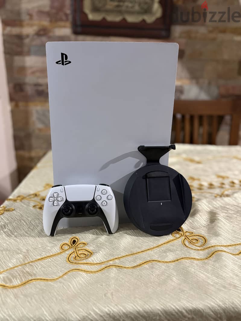 PS5 excellent condition home use 4