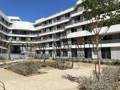 Delivered Apartment Very Prime Location Overlooking Landscape In Bloomfields By Tatweer Misr EL mostakbal City