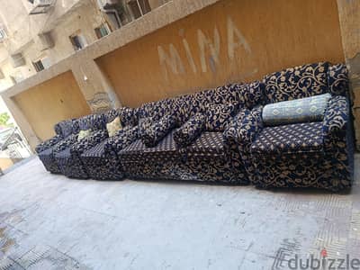 كنبه واربع كراسي