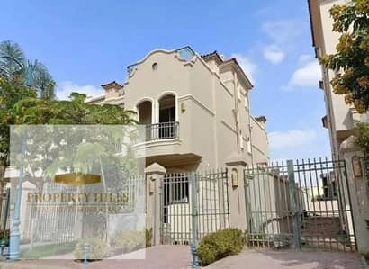 اعلي كوميونتي فيلا استلام فوري في الشروق لافيستا بالتقسيط  فيو لاند سكيب فيلات فقط جنب الجامعه البريطانيه و كارفور