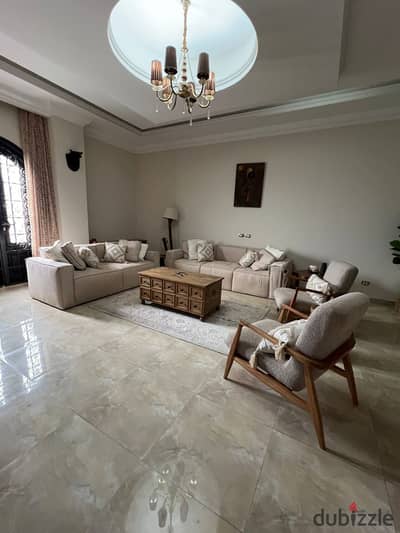 Furnished duplex for rent in South Academy