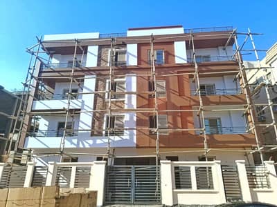 Immediate receipt of 220 meters in Al-Narges Al-Jadida on a large garden and a 40-meter street