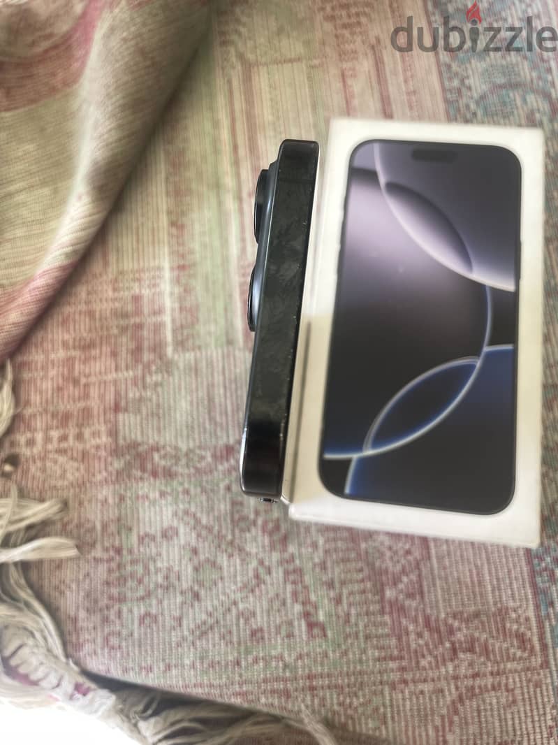Apple - iPhone 16 Pro Max 5