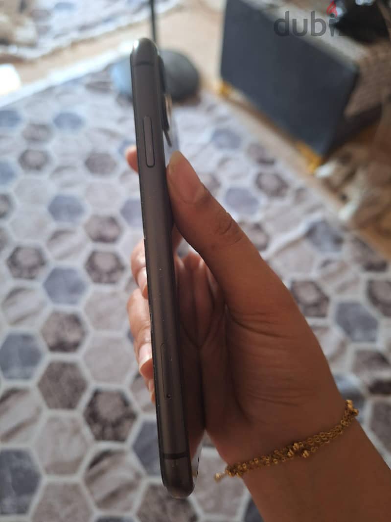 Apple - iPhone 11 2