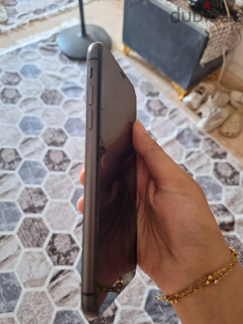 Apple - iPhone 11 3