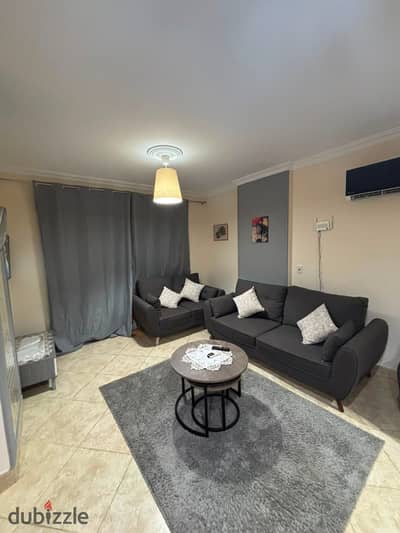 If you're thinking about investing, then this opportunity is for you because this is Talaat Moustafa, not allocation (it is rented furnished for 25,000 or more)