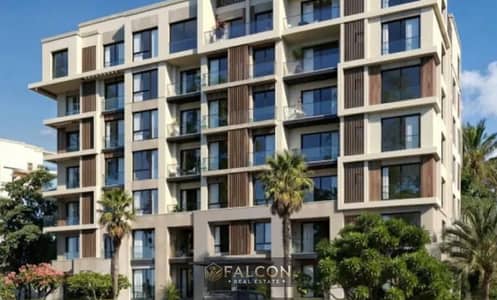 water feature view fully finished apartment for sale in 10y installment in city gate new cairo near mivida and hyde park and narges and fifth square