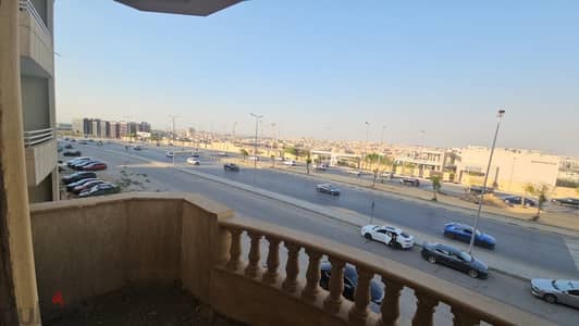 220 sqm Apartment in North Lotus, Directly Opposite Platinum Club,