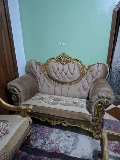صالون بحاله ممتازه استعمال بسيط جدا جدا