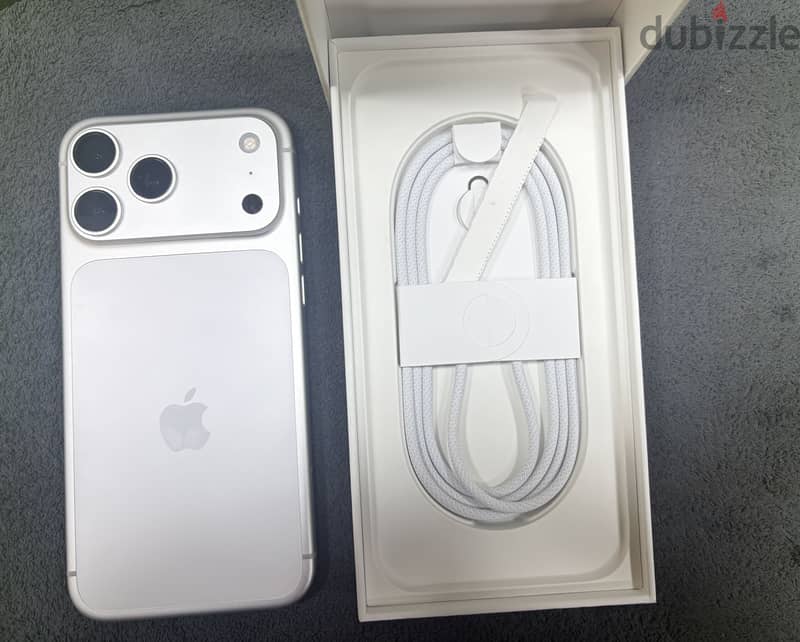 iPhone 17 pro max 1