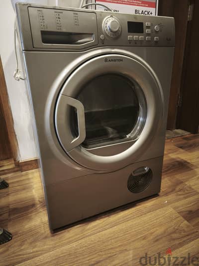 مجفف ملابس اريستون Ariston Tumble Dryer