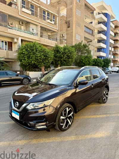 نيسان قشقاي 2019 سبورت لاين فيس لفت فبريكه عداد ١٣٠ الف صيانات منتظمه