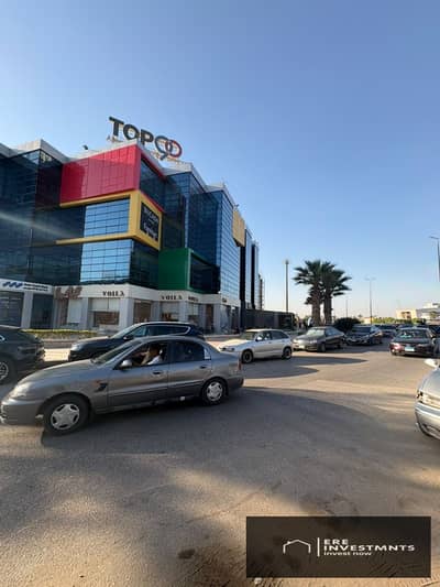 Administrative office for rent at a bargain price—first floor, fully finished, and equipped with central air conditioning—in Top 90 Mall.
