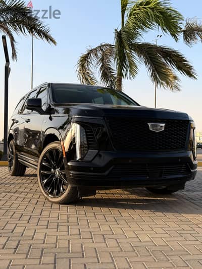 Cadillac Escalade 2026 الوحييدة مستعملة ٣٠٠ كيلو فقط