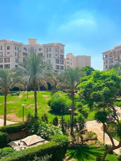 183 sqm apartment for sale in Madinaty (B1). Located just one minute from amenities, Metro Market, and the medical center, and one minute from the Ope