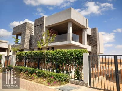 Town House Pool View immediate delivery Sun Capital View on the Pyramids next to the Grand Egyptian Museum fully available with installment over 7 years with only 10% down payment