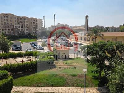 For sale in my city, an apartment of 141 sqm, a bargain in my city with an open view near the services.