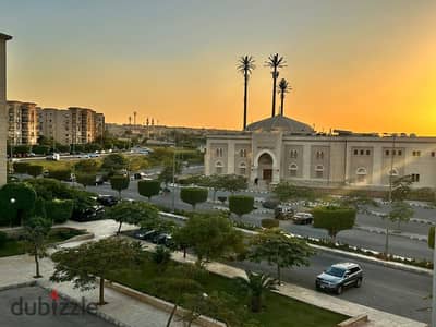 99-square-meter apartment for rent in Al Rehab; fully furnished with modern décor and ultra-super-lux finishes; located next to the mosque.