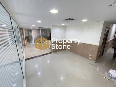 A distinguished administrative office for rent in Zahraa Maadi, located in a prime and vibrant area, suitable for companies, institutions, and adminis