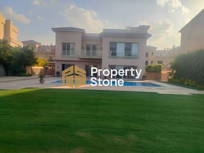 فيلا للإيجار في قطامية ديونز  Katameya Dunes متشطبة بالتكييفات حمام سباحة خاص  حديقة كبيرة