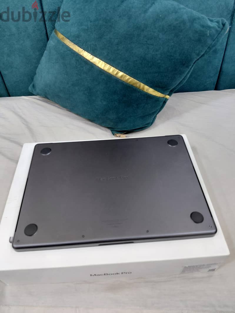 MacBook pro M4 pro 14 inch Ram 24 Hard 512 Open Box 5