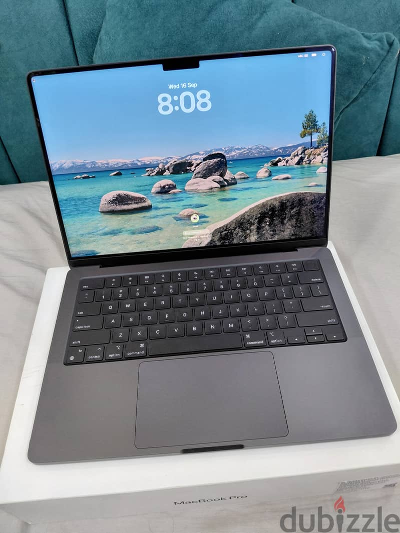 MacBook pro M4 pro 14 inch Ram 24 Hard 512 Open Box 7