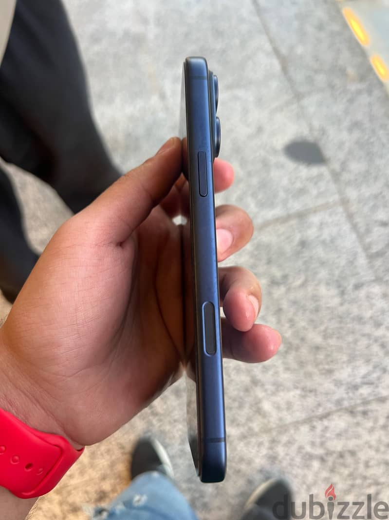 Apple - iPhone 17 Pro Max 3