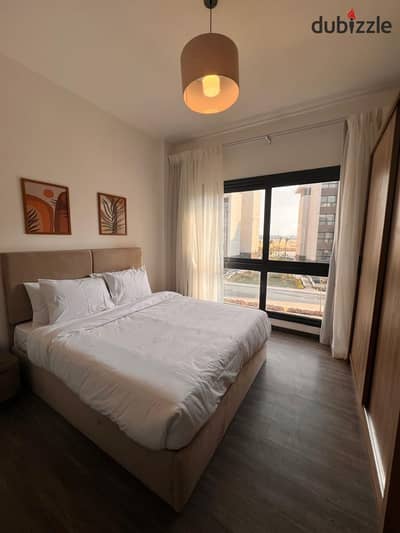 Furnished apartment for rent in Privado; prime location and custom finishing.