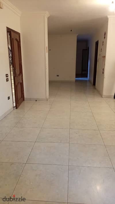 Apartment for annual rent in the finest neighborhoods of Zayed suitable for families - شقة للايجار السنوى - زايد