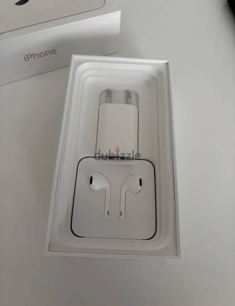 Apple - iPhone 11 3