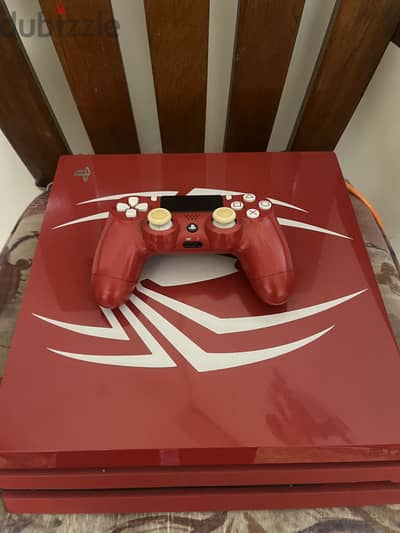Playstaion 4 pro مستعمل limmited edition spiderman