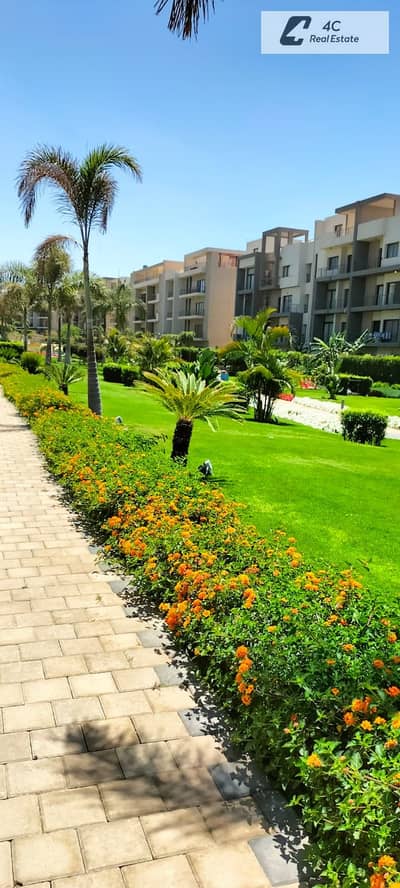 شقة بجاردن  للبيع 3 غرف استلام فوري  تشطيب كامل بالتكييفات اقوي لوكيشن  في المراسم فيفث سكوير في الجولدن اسكوير التجمع الخامس القاهرة الجديدة