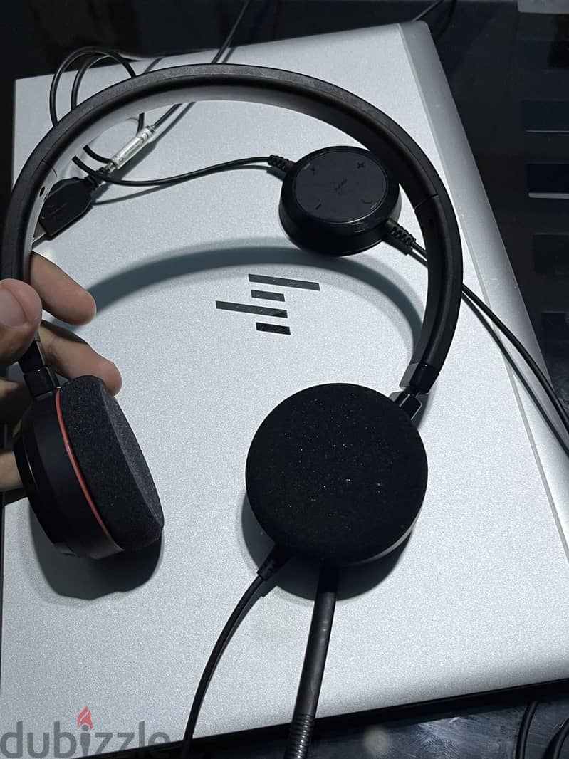 Jabra evolve 20 headset 1