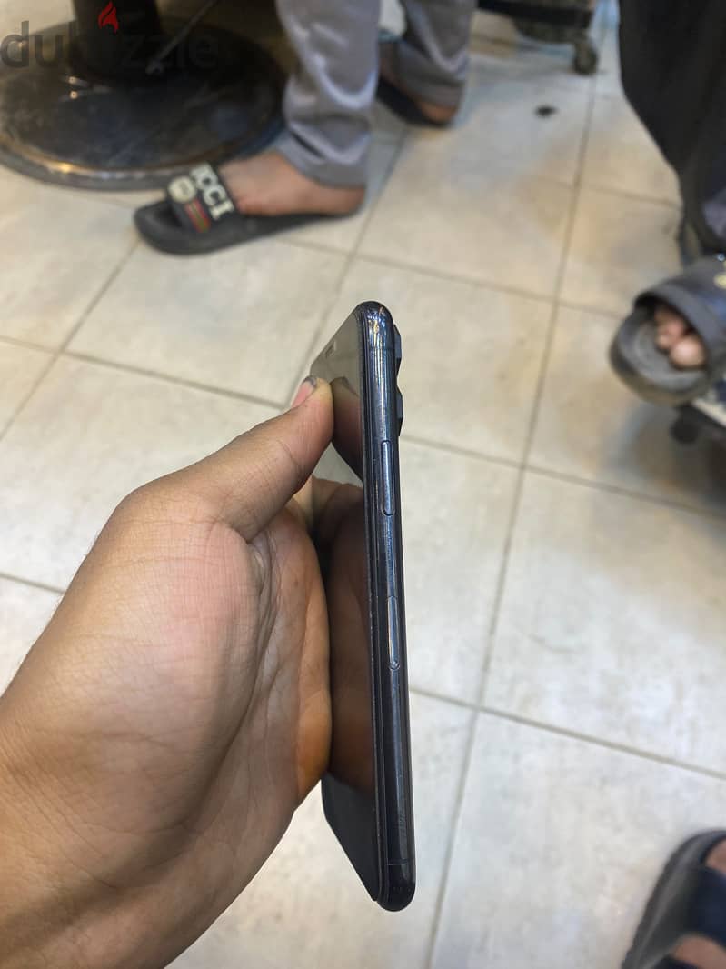 Apple - iPhone 11 Pro 2