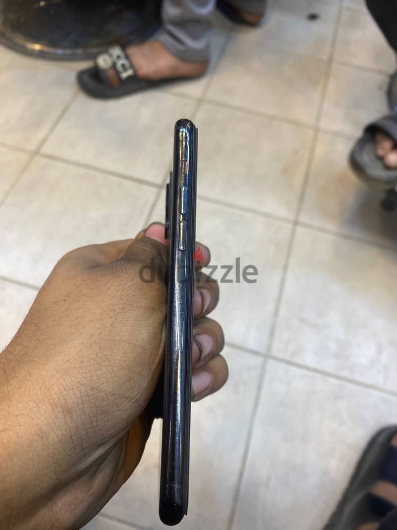 Apple - iPhone 11 Pro 3