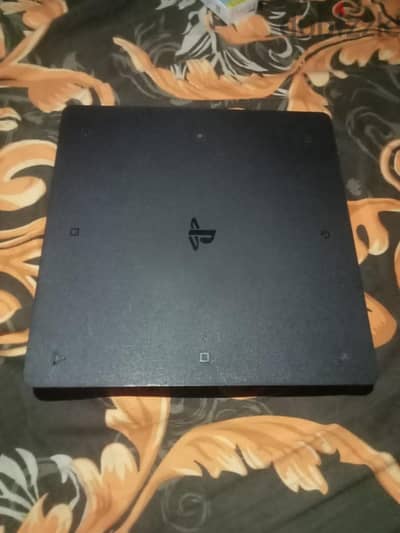 ps 4 slim