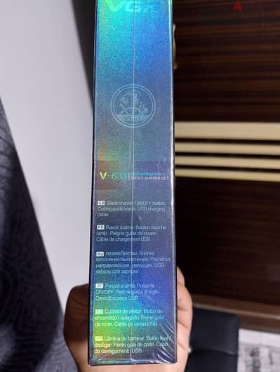 ماكينه حلاقه احترافيه للجسم والاماكن الحساسه 3 × 1 مقاومه للماء-VGR633