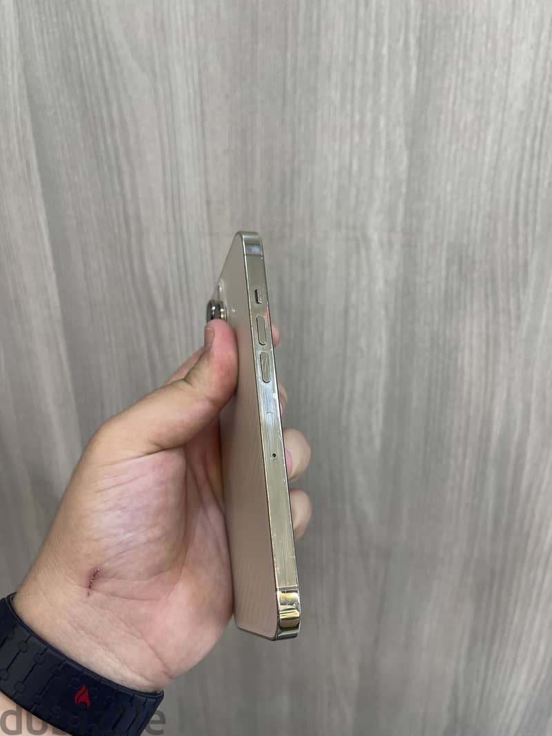Apple - iPhone 13 Pro 4