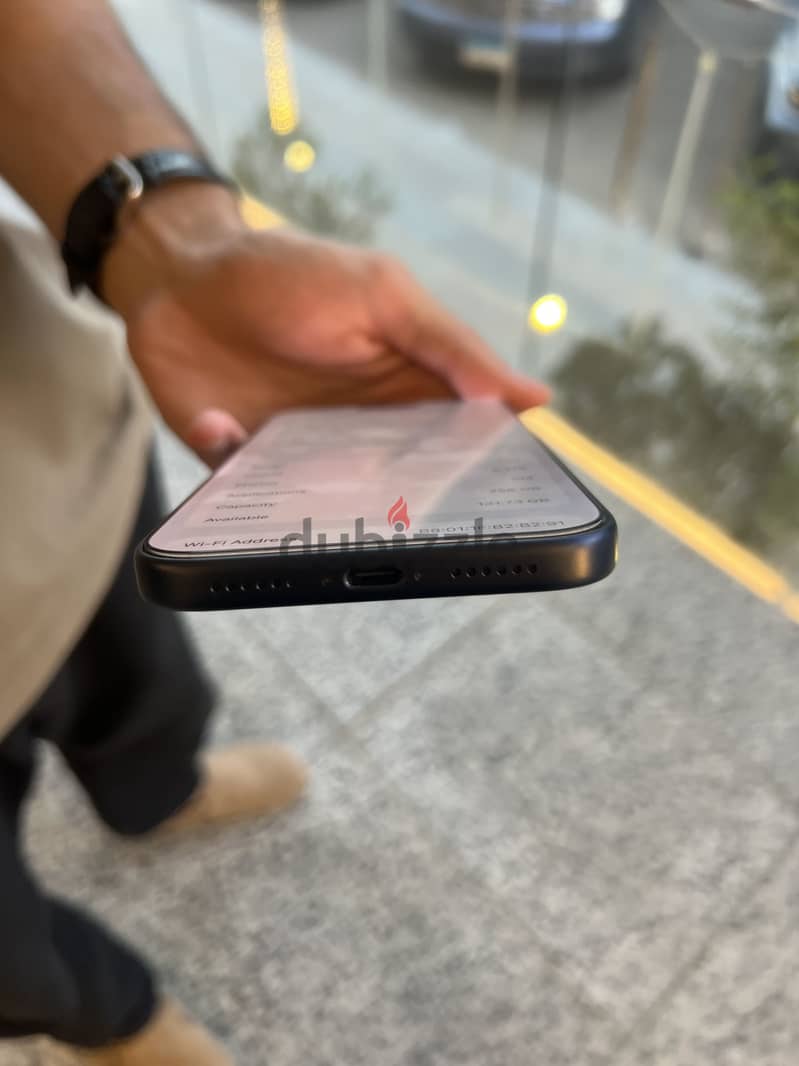 Apple - iPhone 17 Pro Max 3