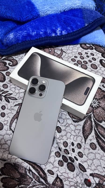 iPhone 15 pro max 3