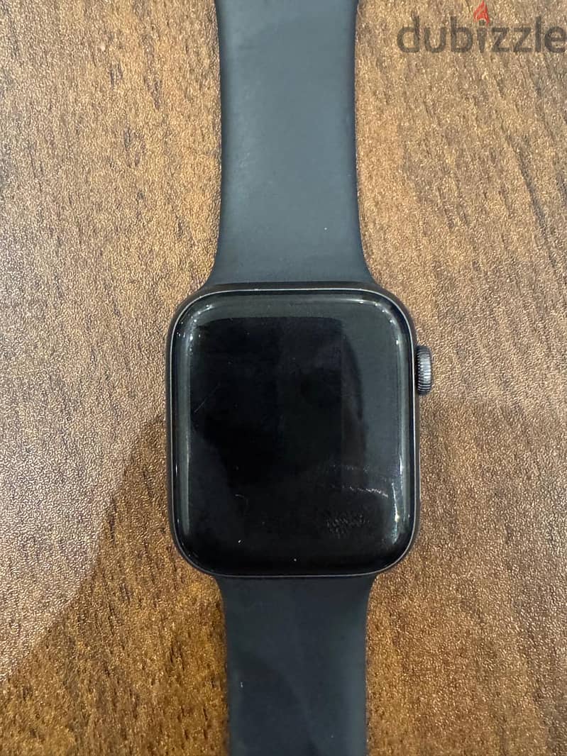 Apple watch series 5 44m 1