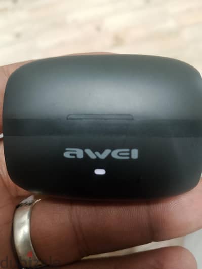 ايربودز  awel t110