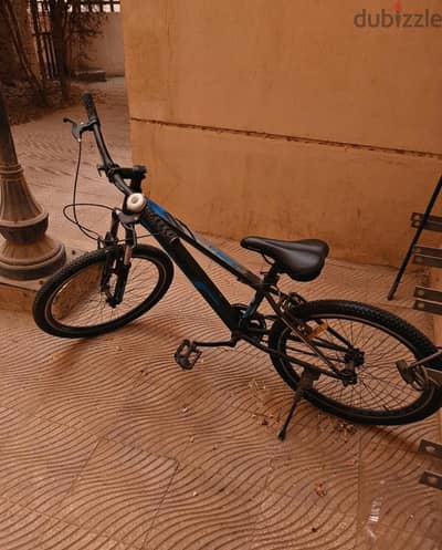 دراجه storm   بحاله ممتازه ( استعمال بسيط )