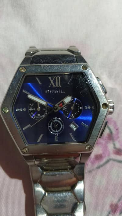 ساعات لى البيع