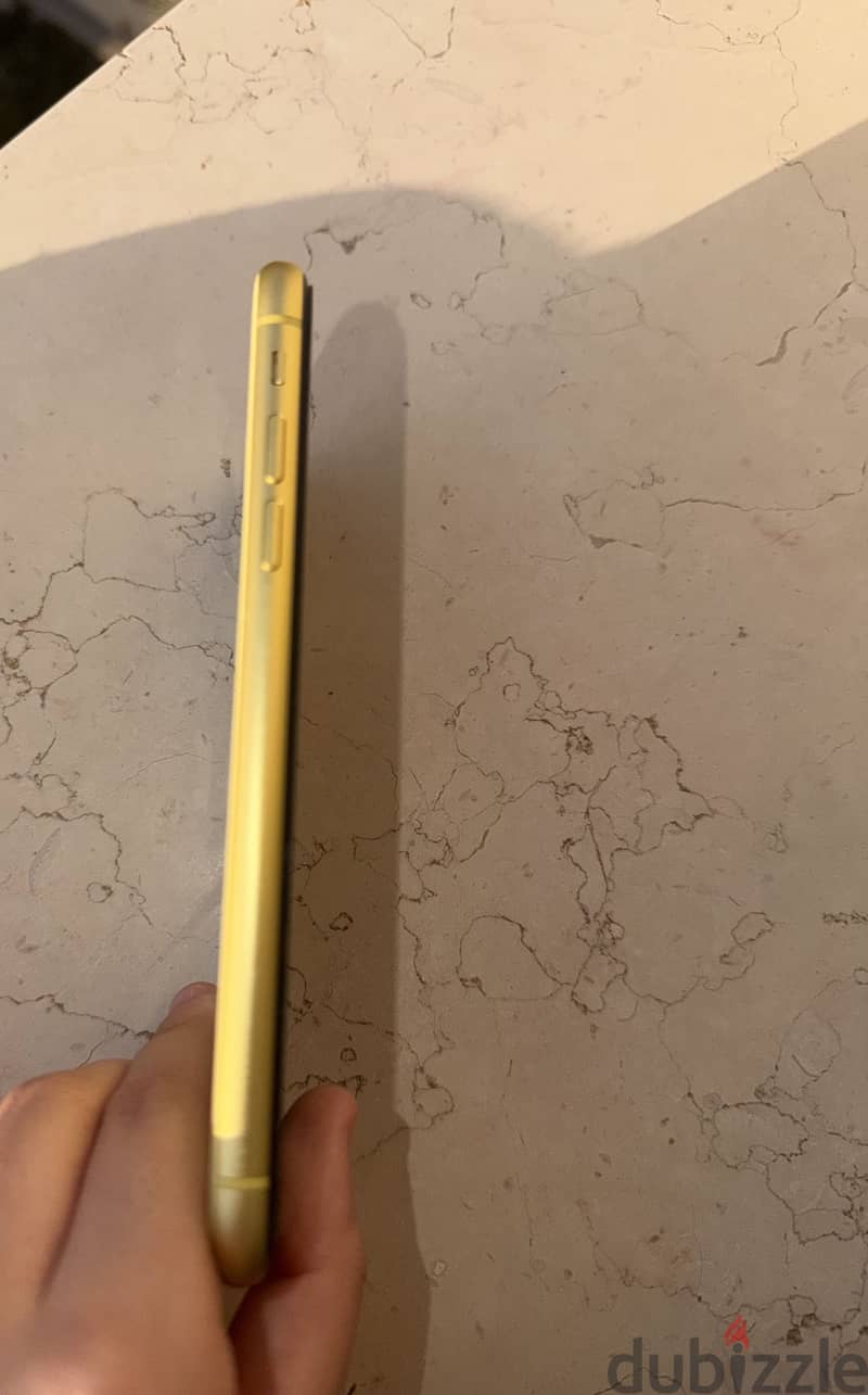 Apple - iPhone 11 4